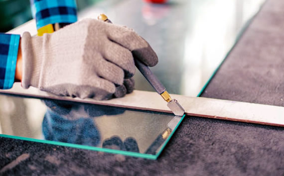 Emergency home glass cutting repair